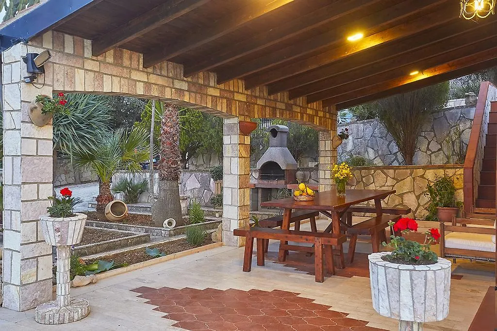 Villa Del Poggio Scopello   Scopello (Sicily)